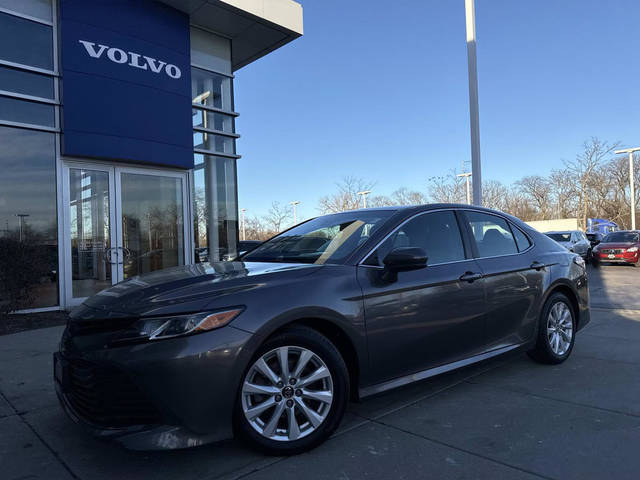 2018 Toyota Camry LE FWD photo