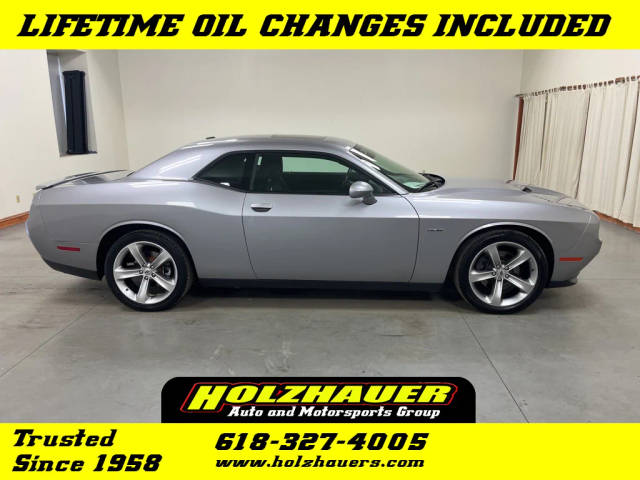 2017 Dodge Challenger R/T RWD photo