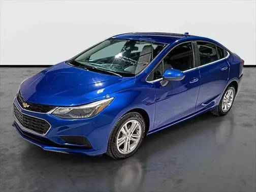 2018 Chevrolet Cruze LT FWD photo