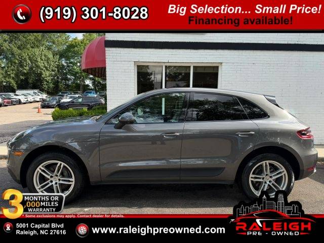 2018 Porsche Macan AWD photo