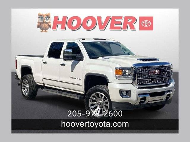 2018 GMC Sierra 2500HD Denali 4WD photo