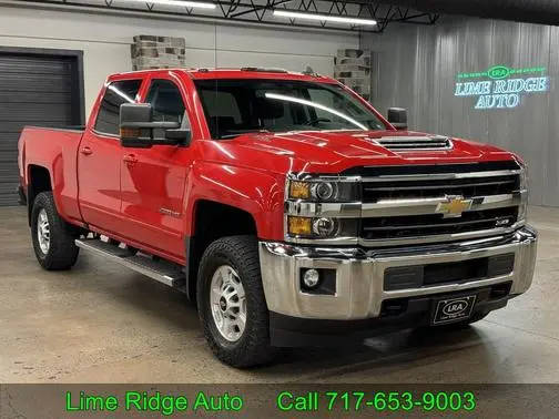 2018 Chevrolet Silverado 2500HD LT 4WD photo