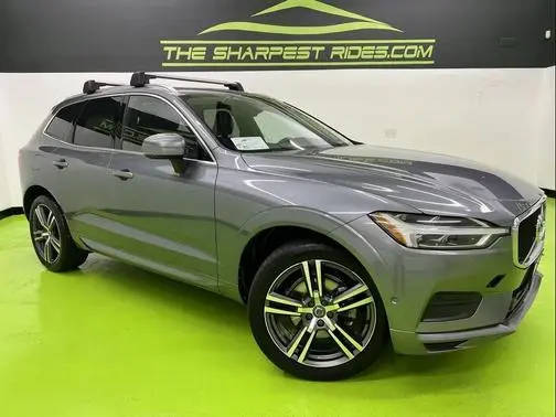 2018 Volvo XC60 Momentum AWD photo
