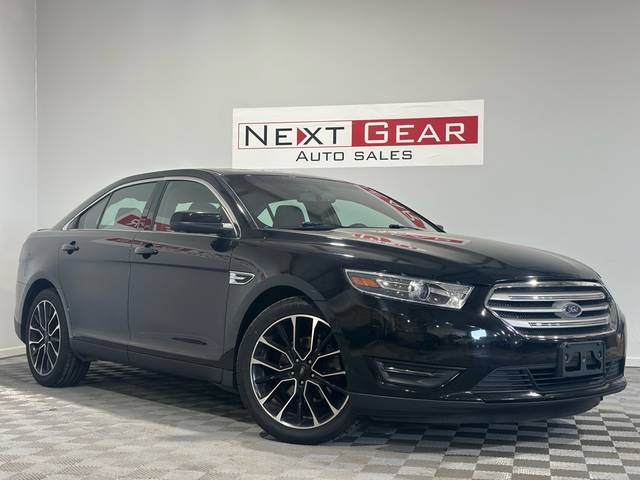 2018 Ford Taurus SEL FWD photo