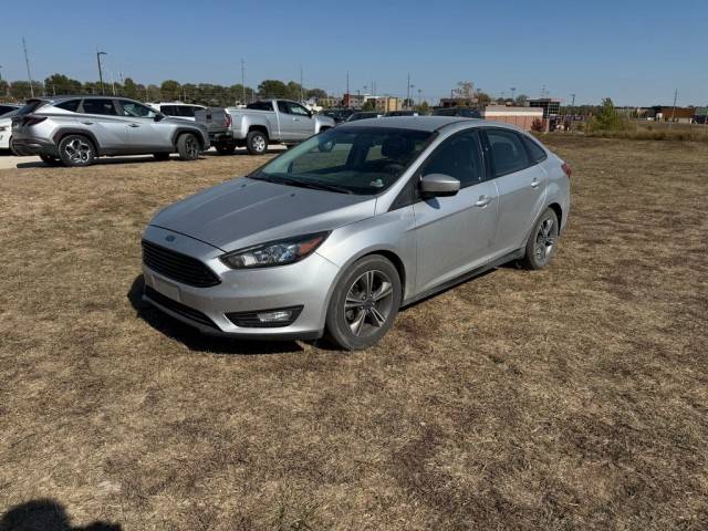 2018 Ford Focus SE FWD photo