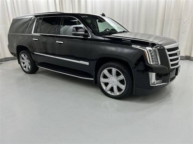 2018 Cadillac Escalade ESV Luxury 4WD photo