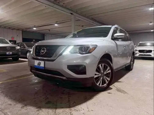 2018 Nissan Pathfinder S 4WD photo
