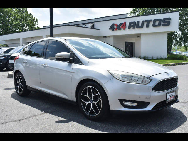 2017 Ford Focus SEL FWD photo