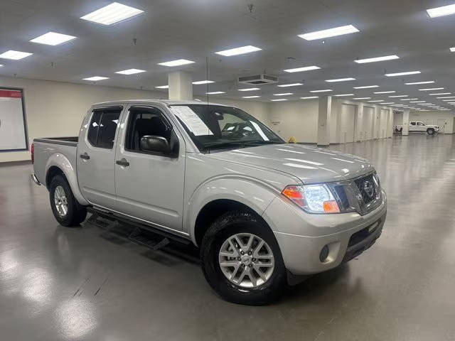 2017 Nissan Frontier SV V6 RWD photo