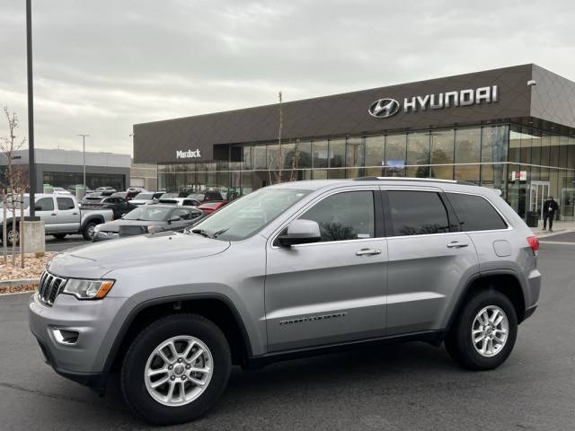 2018 Jeep Grand Cherokee Laredo E 4WD photo