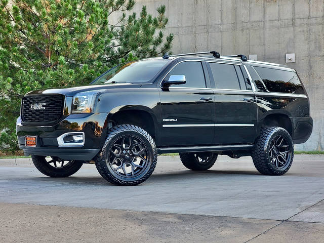 2018 GMC Yukon XL Denali 4WD photo