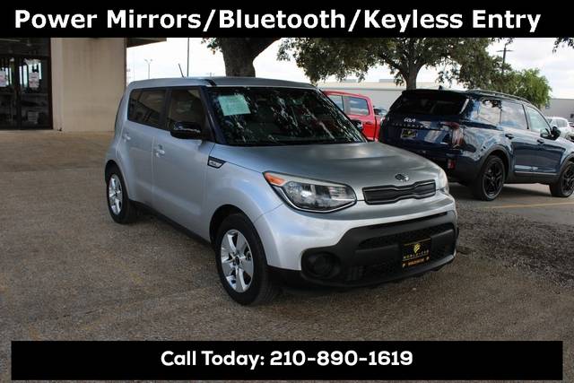 2018 Kia Soul Base FWD photo