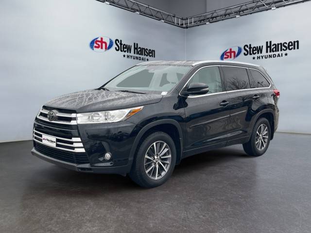 2018 Toyota Highlander XLE AWD photo