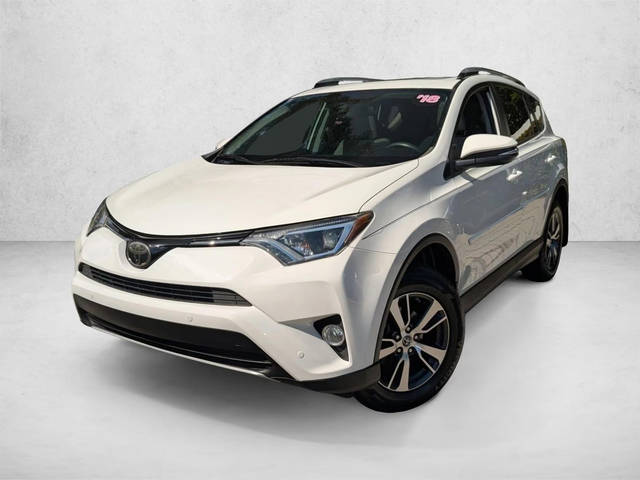 2018 Toyota RAV4 XLE AWD photo