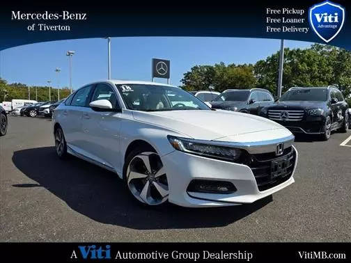 2018 Honda Accord Touring 2.0T FWD photo