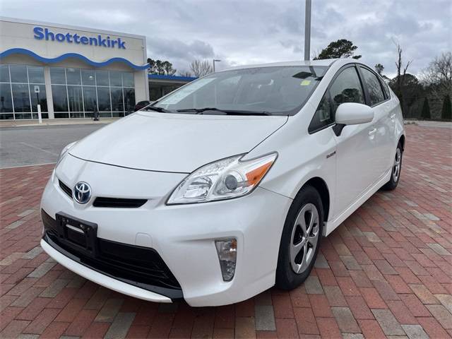 2015 Toyota Prius Four FWD photo