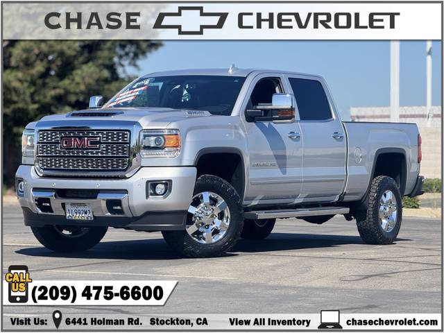 2018 GMC Sierra 3500HD Denali 4WD photo