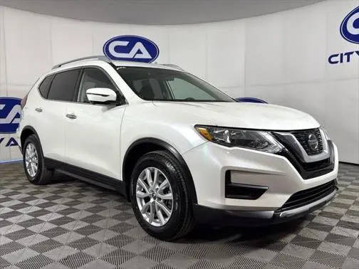 2018 Nissan Rogue SV FWD photo