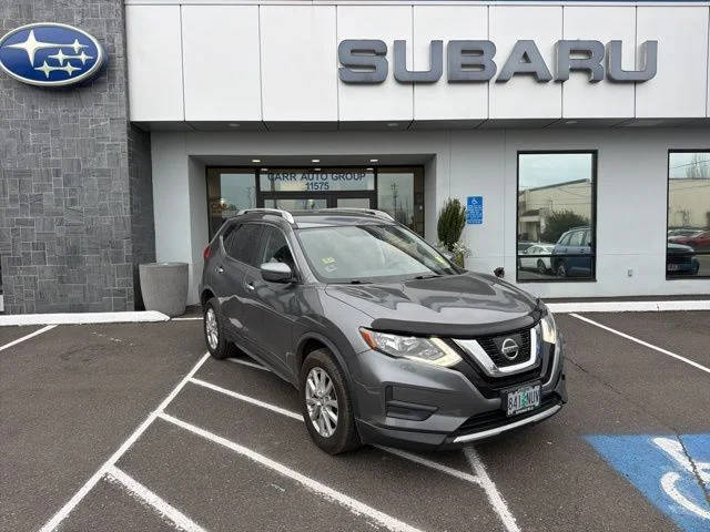 2017 Nissan Rogue SV AWD photo