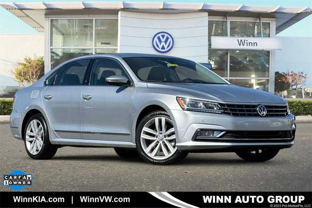 2018 Volkswagen Passat 2.0T SEL Premium FWD photo