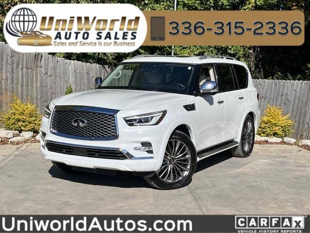 2018 Infiniti QX80  4WD photo