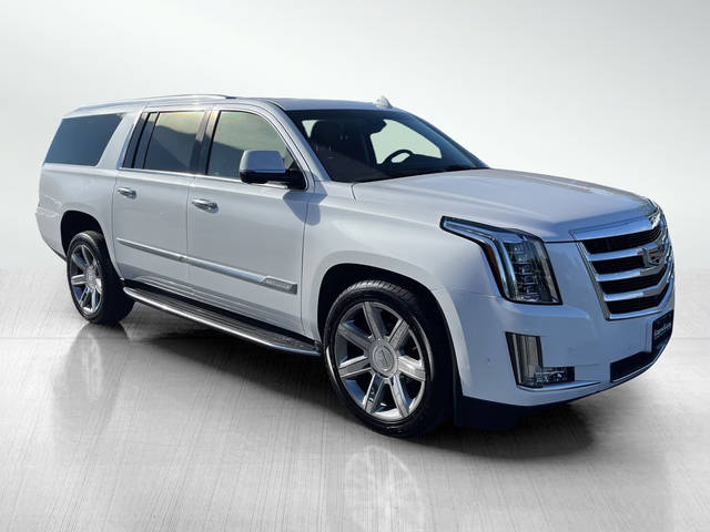 2018 Cadillac Escalade ESV Luxury 4WD photo