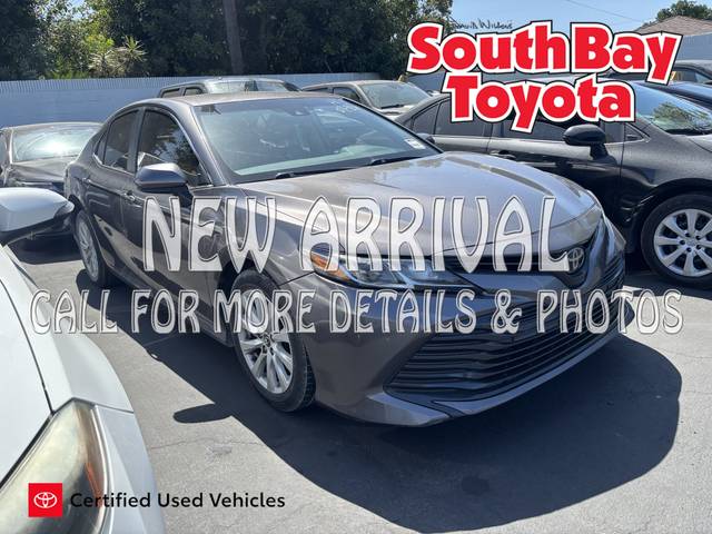 2018 Toyota Camry LE FWD photo