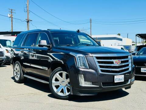 2015 Cadillac Escalade Luxury 4WD photo