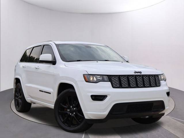 2018 Jeep Grand Cherokee Altitude 4WD photo
