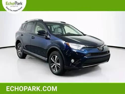 2018 Toyota RAV4 XLE AWD photo