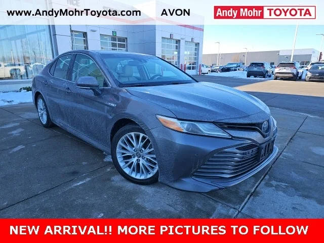 2018 Toyota Camry Hybrid XLE FWD photo