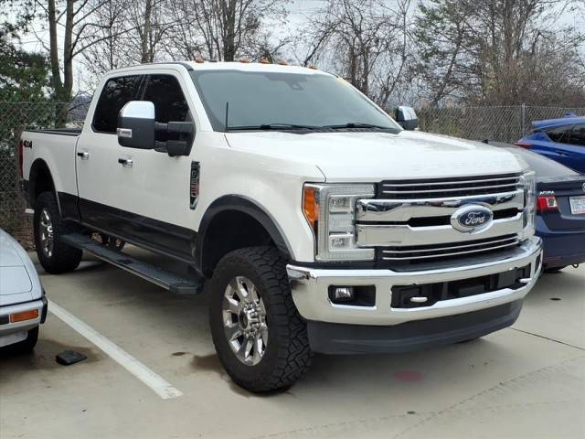 2018 Ford F-250 Super Duty LARIAT 4WD photo