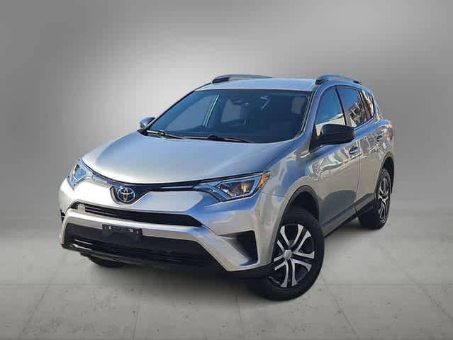 2018 Toyota RAV4 LE FWD photo