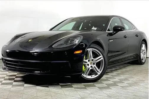 2018 Porsche Panamera 4 E-Hybrid AWD photo