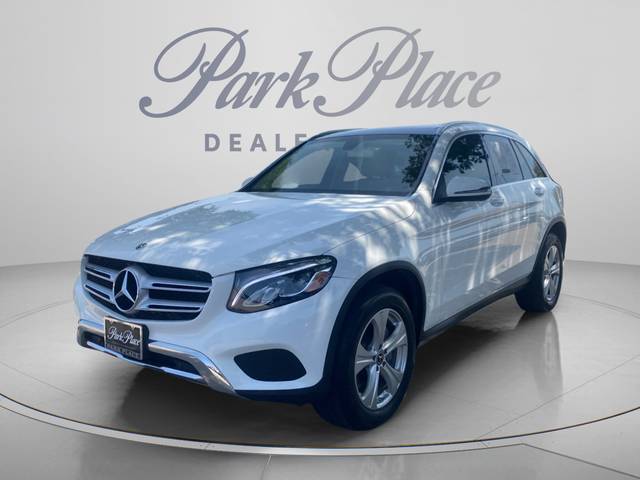 2018 Mercedes-Benz GLC-Class GLC 300 RWD photo