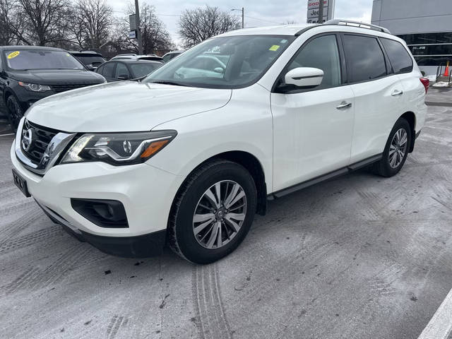 2018 Nissan Pathfinder SV FWD photo