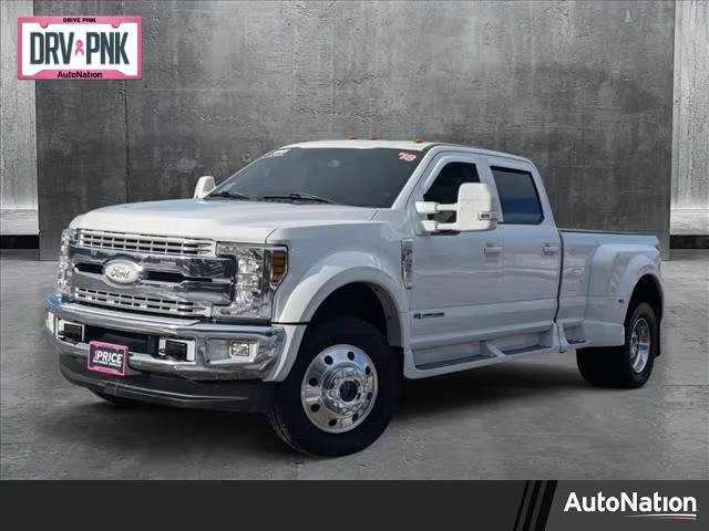 2018 Ford F-450 Super Duty LARIAT 4WD photo