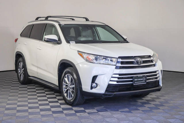 2018 Toyota Highlander XLE FWD photo