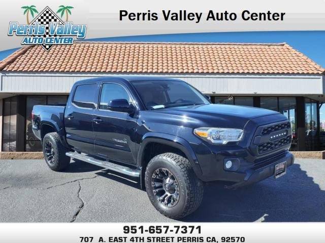 2018 Toyota Tacoma SR5 4WD photo