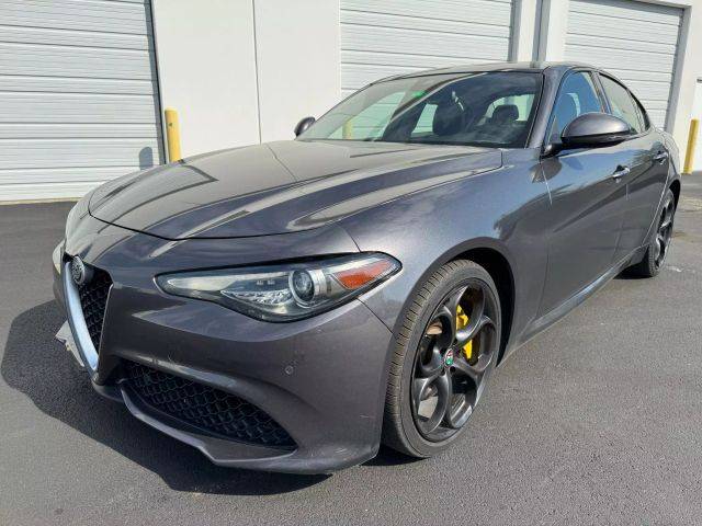 2018 Alfa Romeo Giulia Ti Sport AWD photo