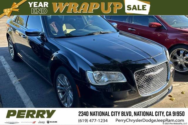 2016 Chrysler 300 300C RWD photo