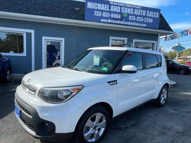 2018 Kia Soul Base FWD photo