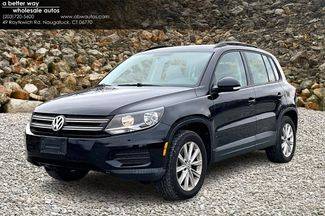 2018 Volkswagen Tiguan AWD photo