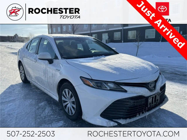 2018 Toyota Camry Hybrid LE FWD photo