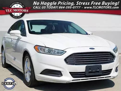 2016 Ford Fusion SE FWD photo