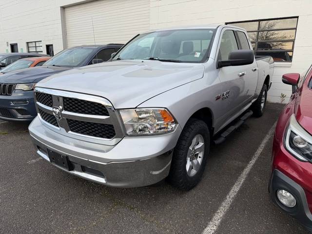 2017 Ram 1500 SLT 4WD photo