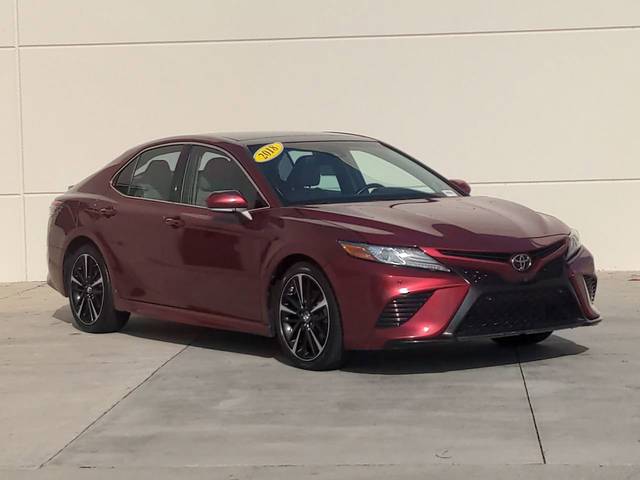 2018 Toyota Camry XSE FWD photo