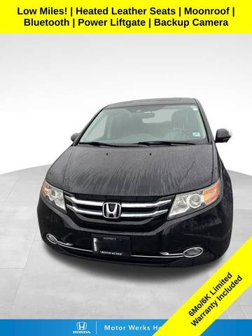 2015 Honda Odyssey Touring FWD photo