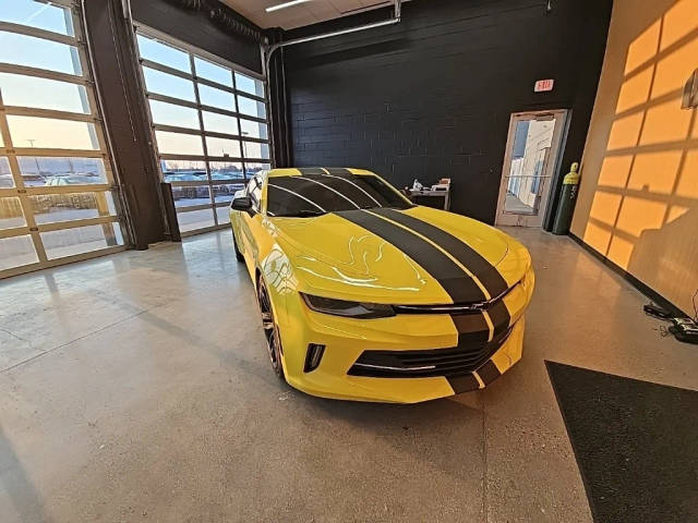 2017 Chevrolet Camaro 1LT RWD photo