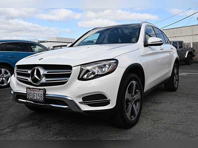 2018 Mercedes-Benz GLC-Class GLC 300 AWD photo